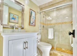 Продаю 1-комнатную квартиру, 54 м2, посёлок городского типа Сириус, Парусная улица, 11