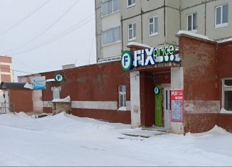 Продается торговая площадь, 459 м2, городской поселок Дубинино, Комсомольская улица, 28