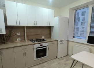 Сдам в аренду 1-ком. квартиру, 39 м2, Бор, улица Красногорка, 21к1