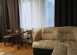Продам трехкомнатную квартиру, 60.3 м2, Свердловская область, Алтайская улица, 33