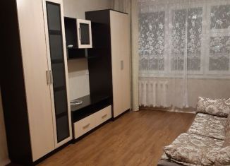 Продается 1-комнатная квартира, 33 м2, Псковская область, Новгородская улица, 12