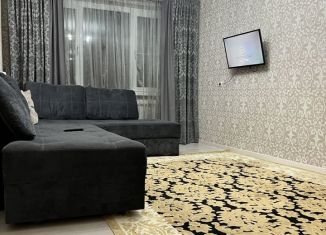 Продам 3-комнатную квартиру, 80 м2, Кизляр, улица 40 лет Дагестана, 10