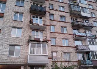 Продам трехкомнатную квартиру, 68.4 м2, Санкт-Петербург, метро Купчино, улица Орджоникидзе, 63