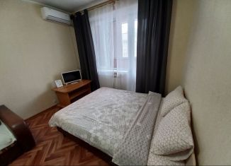 Сдается 1-комнатная квартира, 35 м2, Белгородская область, Гостенская улица, 12