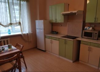 Сдам в аренду 3-комнатную квартиру, 93 м2, Орёл, Октябрьская улица, 77, Советский район