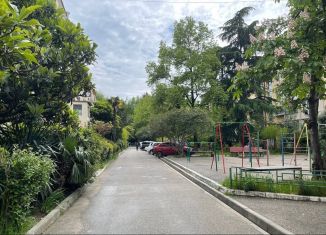 Сдам однокомнатную квартиру, 30 м2, Сочи, Садовая улица, 62, микрорайон Черемушки