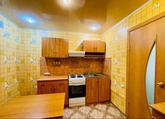 Продается 1-комнатная квартира, 32.9 м2, Курск, улица Дзержинского, 47