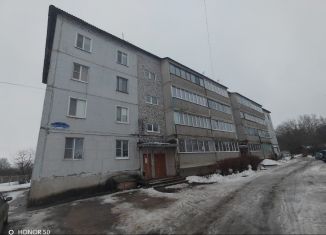 Продаю 2-комнатную квартиру, 50 м2, Козельск, улица Карла Маркса, 61Б