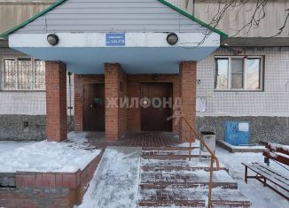 Продаю 2-комнатную квартиру, 50 м2, Новосибирск, Лазурная улица, 2, молодёжный ЖК Восточный