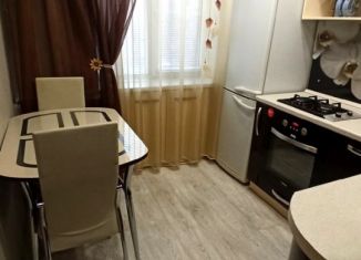 Сдам в аренду 2-ком. квартиру, 52 м2, Московская область, улица Жуковского, 4