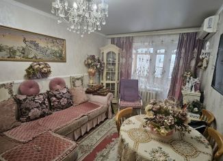 Продам 3-комнатную квартиру, 62 м2, Новочеркасск, улица Клещёва, 5