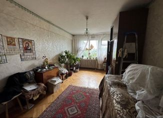 Продается 3-ком. квартира, 70 м2, Армавир, улица Полины Осипенко, 91