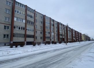 Четырехкомнатная квартира на продажу, 104 м2, Челябинская область, улица Дзержинского, 11