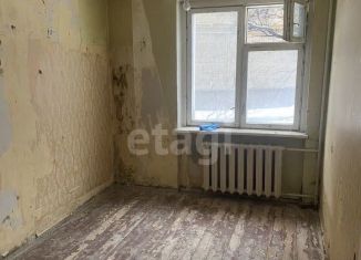 Продаю 2-комнатную квартиру, 42 м2, Калининград, улица Кирова, 83