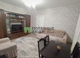 Продам 3-ком. квартиру, 62 м2, Зеленодольск, улица Татарстан, 15А