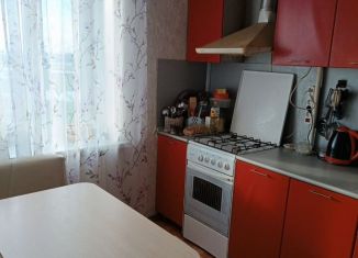 Продается двухкомнатная квартира, 64.6 м2, Кинель, улица Орджоникидзе