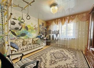 Продам 2-ком. квартиру, 60 м2, Пенза, улица Антонова, 16