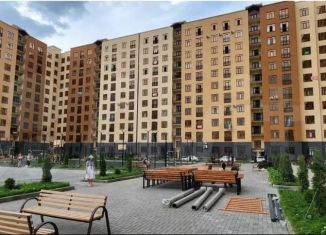 Продам однокомнатную квартиру, 45.4 м2, Нальчик, улица Шарданова, 52, район Хладокомбинат