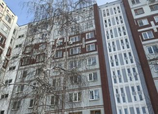 Продается 3-комнатная квартира, 65 м2, Татарстан, проспект Сююмбике, 21/33