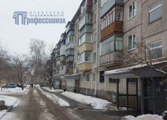 Продаю трехкомнатную квартиру, 58.5 м2, Курганская область, улица Карла Маркса, 107А