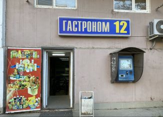 Продажа торговой площади, 40 м2, Кизляр, улица Сулеймана Стальского, 12