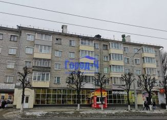 Продаю двухкомнатную квартиру, 42.8 м2, Чебоксары, улица Юрия Гагарина, 8