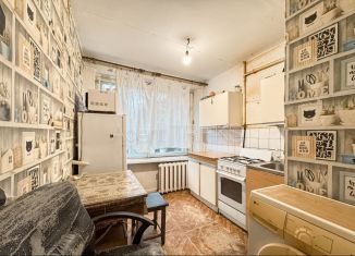 Продается 2-ком. квартира, 35.6 м2, Санкт-Петербург, Бухарестская улица, метро Международная