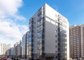 Продается трехкомнатная квартира, 74.5 м2, Красноярск, улица Светлова, 12