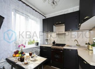 Продается 4-ком. квартира, 60 м2, поселок Магистральный, Молодёжная улица, 15