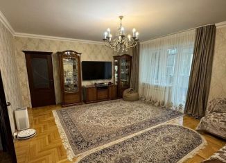 Продается 4-комнатная квартира, 110 м2, Ставрополь, улица Мира, 341, Ленинский район