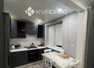 Продается 2-комнатная квартира, 50 м2, Грозный, улица Дьякова, 11/1, 3-й микрорайон