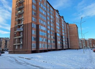 Продажа трехкомнатной квартиры, 97 м2, Владикавказ, улица Астана Кесаева, 39Б, 11-й микрорайон